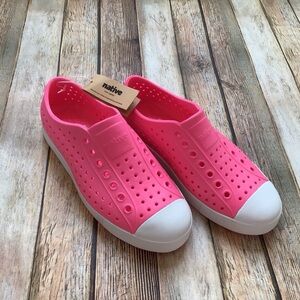 NWT Native Jefferson Sugarlite in Floyd Pink